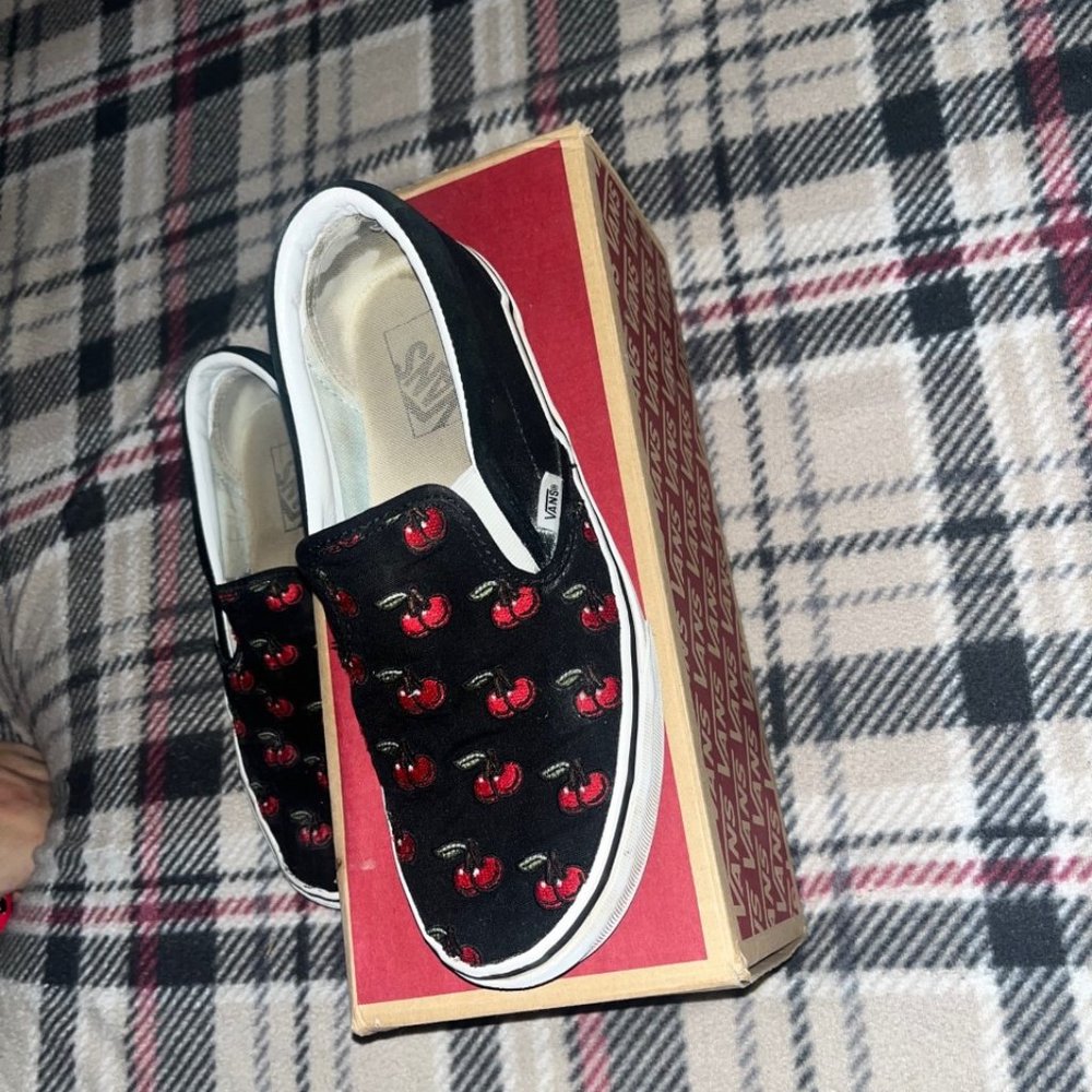 Vans Classic Slip On Sneakers Embroidered Cherry Blossom